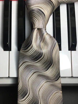 Corbata DOCKERS / Wonderful Waves en plata, platino y gris 100 % seda Foto 1 de 4