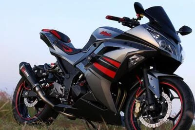 Комплект красных спортивных чехлов на сиденья Luimoto для Kawasaki EX300 Ninja 300R 2013-2017 - Изображение 1 из 3