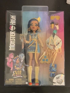 Monster High Cleo DeNile Deluxe Doll Set w/ Tut Cat Pet New in Package 2022 - Picture 1 of 6