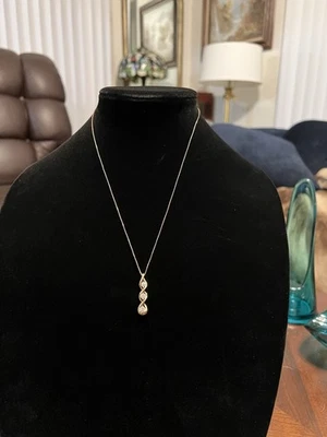 "Collar de diamantes mágicos Memories Moments 1/5 ct tw corte redondo 10 k YG 20"" collar" Foto 1 de 4