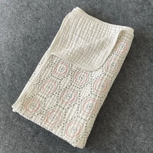 Manta de ensueño gruesa Adén + Anais bebé muselina 40 puntos hexagonales geométricos gris rosa - Imagen 1 de 8