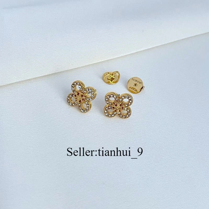 Новый Tory золото Pave логотип и клевер серьги-гвоздики с ювелирных изделий мешок размер: 1,1 * 1,1 см - Изображение 1 из 3