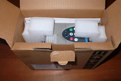 VARIATEUR FREQUENCE VITESSE ALTIVAR ATV11HU18M2A315 ONDULEUR 220/TRIPHASE 0,75kW - Photo 1/4