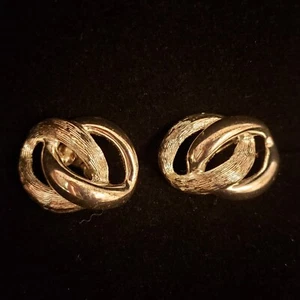 Vintage Napier MCM Silver Tone Knot Clip On Earrings In Excellent Condition  - Picture 1 of 2