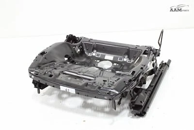 AUDI A3 QUATTRO 2015-2020 ASIENTO DELANTERO IZQUIERDO LADO DEL CONDUCTOR MARCO DE PISTA INFERIOR OEM Foto 1 de 4