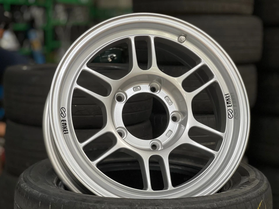 Nueva rueda ENKEI ALLROAD RPT1 JAPÓN 16 pulgadas (5 piezas) Suzuki JIMNY PLATA BRILLANTE Foto 1 de 4