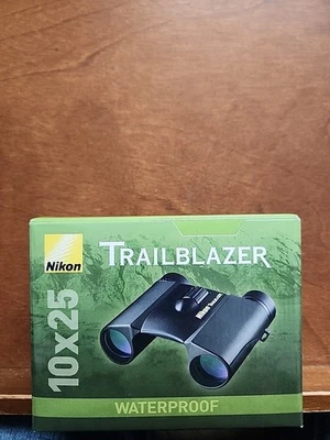 Nikon Trailblazer 10x25mm Waterproof Binoculars, Black 8218 - Image 1 of 4