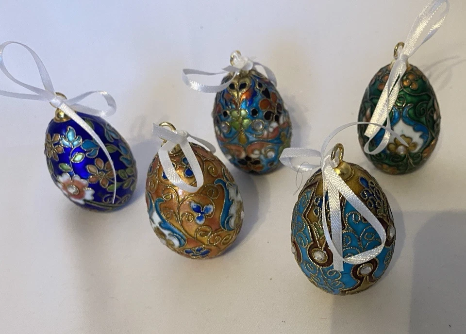 Lote de 5 Huevos de Pascua Cloisonne Miniatura Vintage Árbol Adorno Floral Dorado Foto 1 de 4
