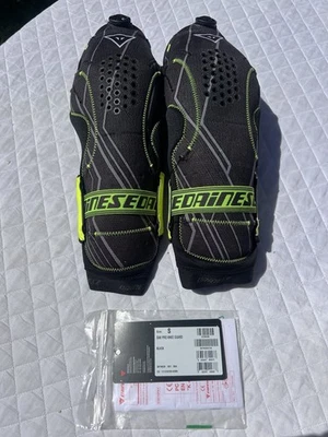 Dainese Oak Saftey Pro Knee Guards Protectors Bike Moto BOA SET Size Small - Imagem 1 de 4