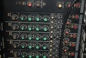 YAMAHA MC2404 & MC1604 CHANNEL STRIP OF 10 KNOBS & 1 FADER-NICE-FAST SHIPPING! - Picture 1 of 1