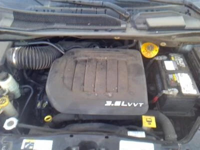 Manija de puerta exterior trasera usada se adapta a: Chrysler Town & Country 2015 puerta de montaje Foto 1 de 4