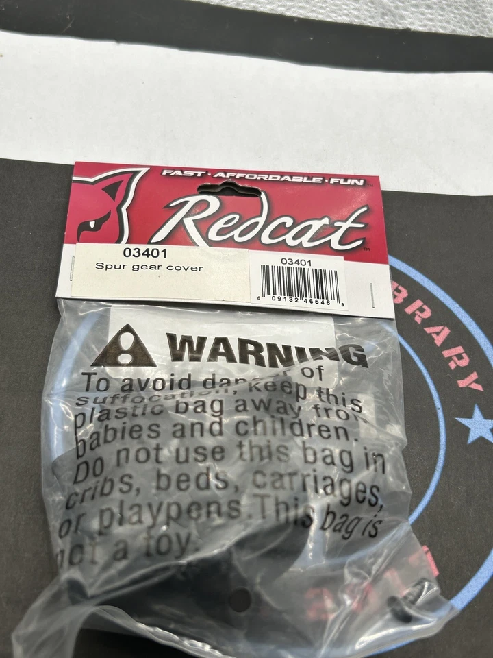RedCat Racing 03401. Spur Gear Cover - Image 1 of 1