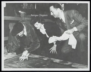 1936 Myrna Loy William Powell Grauman's Chinese Theatre Handprint Photograph - Bild 1 von 1
