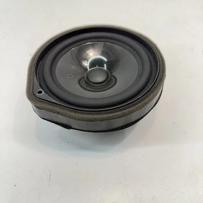 Honda Pilot 2016-2018 panel de puerta lateral delantera o trasera audio sonido altavoz OEM Foto 1 de 4