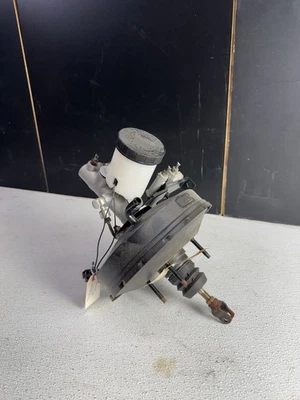 Mazda Miata 1990-1993 refuerzo de freno OEM sin ABS 1991 Foto 1 de 4