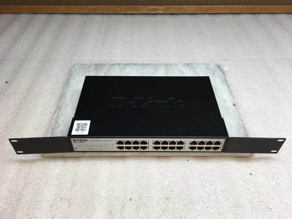D-Link DGS-1100-24 24-Port EasySmart Ethernet Netwroking Switch w/Rack Ears - Image 1 of 4