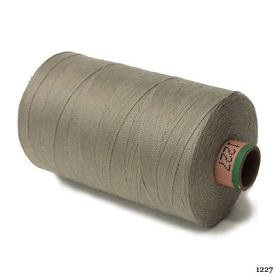 Amann 100% Polyester Core-Spun Sewing Thread  Sabac 80 1000M Color 1227 Silver - Image 1 of 2