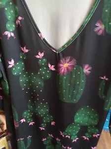Ladies Plus Size Tunic-New w/Tags - Picture 1 of 4