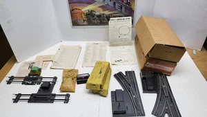 LOT OF AMERICAN FLYER, Track Switches, Uncouplers, Track Clips, Instructions - Picture 1 of 15