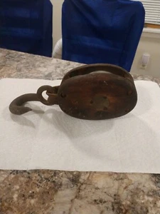 Antique distressed wooden block and tackle pulley with hook decoration only 10.5 - Bild 1 von 7