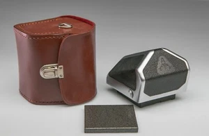 PENTACON SIX PRISM VIEW FINDER - Picture 1 of 3
