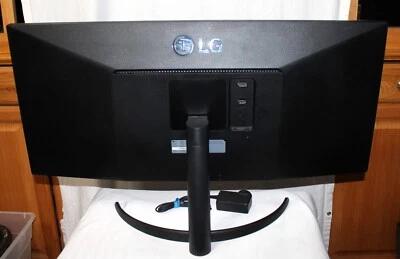 LG 34WQ500-B 34 inch Widescreen LCD Monitor Damage Screen Great for parts - Image 1 of 4