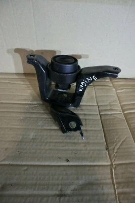 TOYOTA YARIS 2014 AUTOMÁTICO GASOLINA SEMI AUTOMÁTICO FUERA DE JUEGO LADO DEL CONDUCTOR MONTAJE SUPERIOR DEL MOTOR Foto 1 de 2