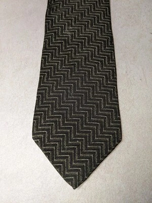 Gianfranco Ruffini 意大利 100% 真丝领带 ~ 森林绿色 带几何图案 Zig-Zag 图案 — 第 1/4 张图片