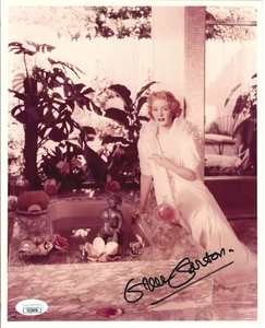 Greer Garson REAL hand SIGNED 8x10 Promo Photo #2 JSA COA Autographed Golden Age - Picture 1 of 2