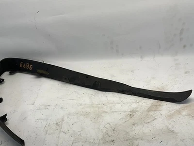 Deflector de aire inferior para parachoques delantero Chevrolet Malibu 16-25 Q Foto 1 de 4