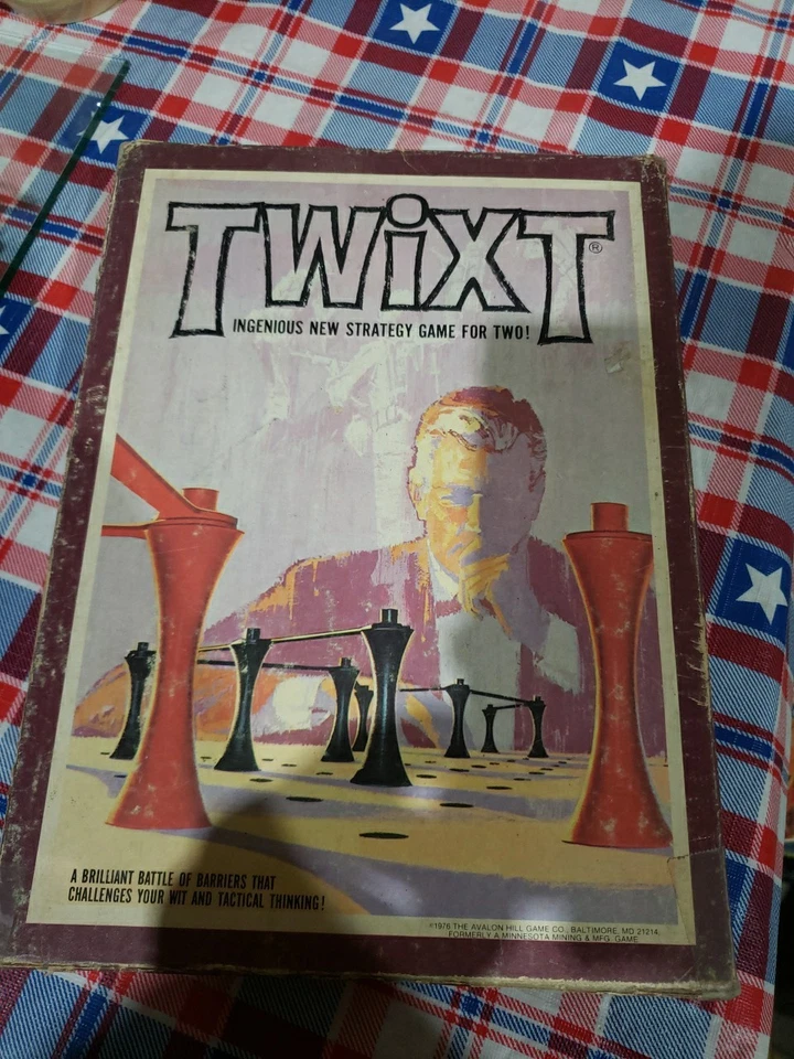 Twixt Ingenious New Strategy Game for 2 board game - Image 1 of 4