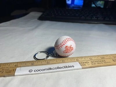 Llavero de colección Rochester Red Wings NY bola de goma de béisbol menor Toyota automático Foto 1 de 4