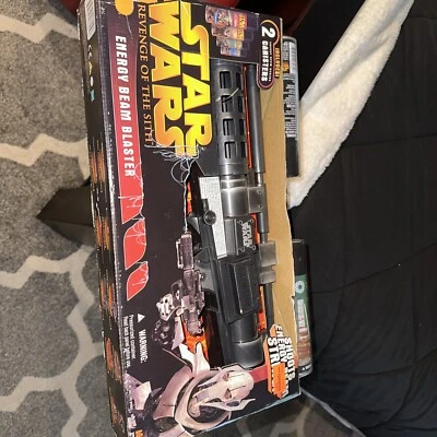 NUEVO EN CAJA Hasbro Star Wars La Venganza de los Sith Energy Beam Blaster Silly String 2005 Foto 1 de 2