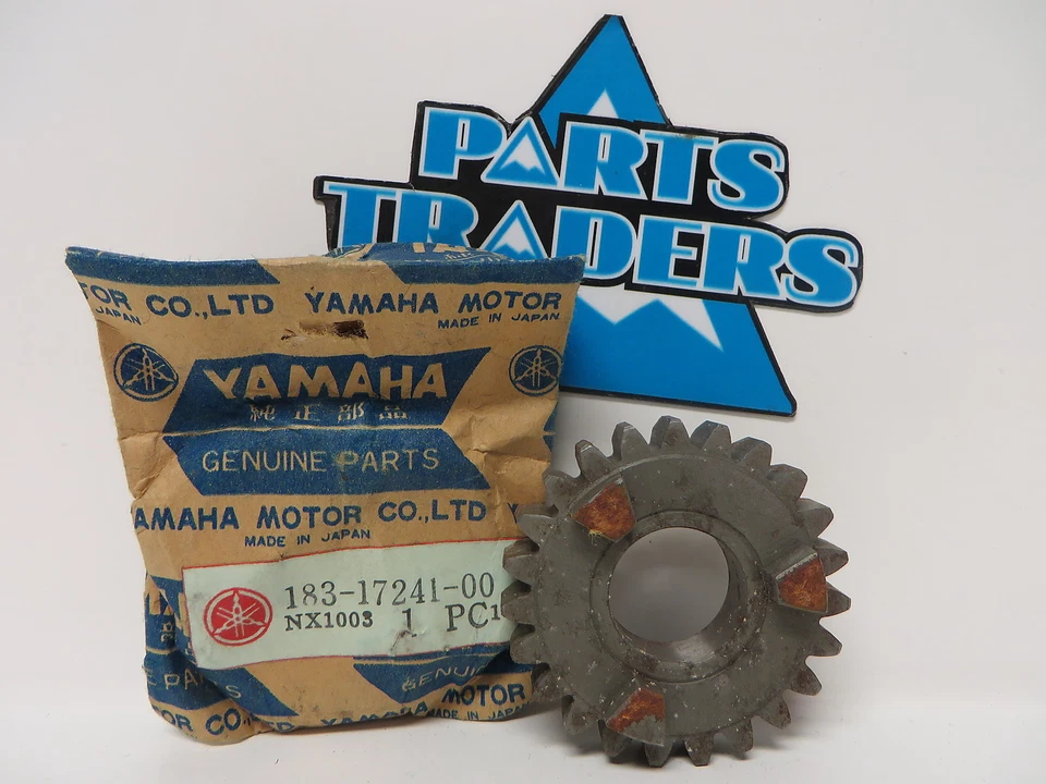 NOS Genuine Yamaha 4th Wheel Gear AS2 AS2C HS1 HS1B YAS1C AS HS 183-17241-00-00 - Image 1 of 1