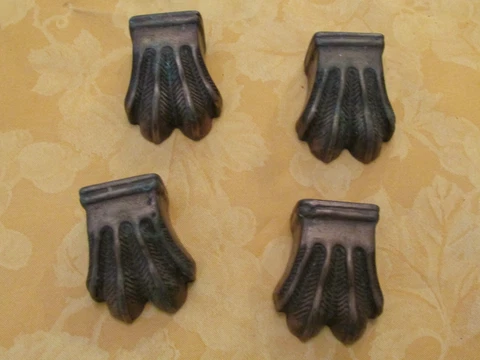 VINTAGE FURNITURE HARDWARE 4 ORNATE BRASS CLAW FOOT TABLE TOE COVERS 2.5" x 2" Cover