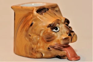 Perro estampado Carlsbad Austria Victoria con lengua fuera fósforo de cerámica RARO - Imagen 1 de 11