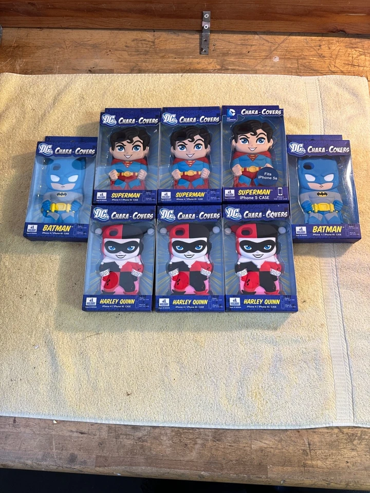 8 fundas Huckleberry DC Chara iPhone 4/4s/5 Batman Superman Harley Quinn Foto 1 de 4