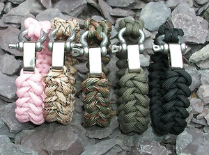 Paracord bracelet - wide sharks jawbone weave with bow shackle - Picture 1 of 6