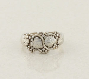 Black Hills Sterling Silver Grape & Leaf Band Ring Size 6 1/2 - Picture 1 of 7