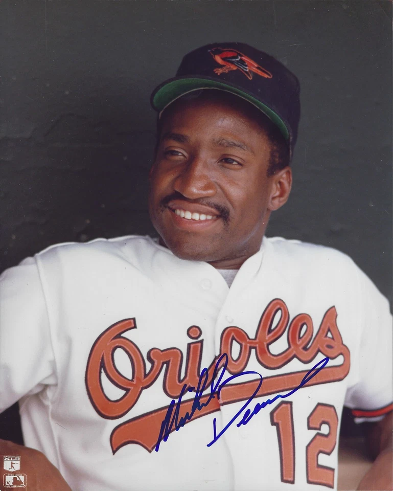 Autografiado 8x10 Mike Devereaux Baltimore Orioles 1989-94, 96 jardineros Dodgers Foto 1 de 1