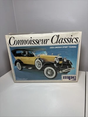 MPC Connoisseur Classics 1928 Lincoln Sport Touring 1:25 Scale Plastic Model NEW - Image 1 of 4