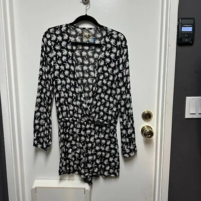 Mameluco Blue Life negro con estampado de palmeras blancas talla M Foto 1 de 3