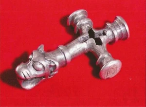 POSTCARD Viking Amulet in Shape of Cross - Dragon's Head Design 8thC MINT - Picture 1 of 1