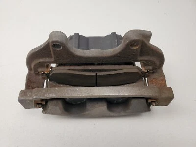 Pinza de freno delantera izquierda CHRYSLER 300 2011-2021 OEM Foto 1 de 4