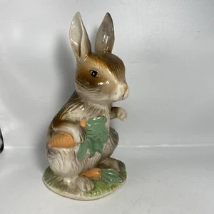 Standing Rabbit Bunny Easter Figurine With Carrots  Ceramic Vintage READ BB16 - Picture 1 of 9