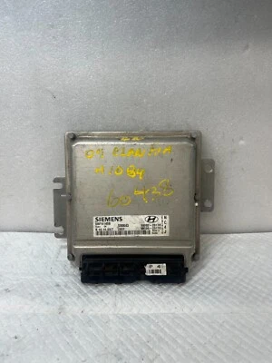 2004 HYUNDAI ELANTRA Engine ECM Control Module 39102-23170 OEM (AA 32) - Image 1 of 4