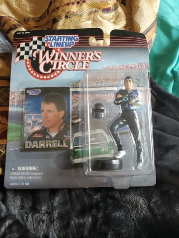 Vintage Starting Lineup Darrell Waltrip Figure Winners Circle 1997 With Card New Cover
