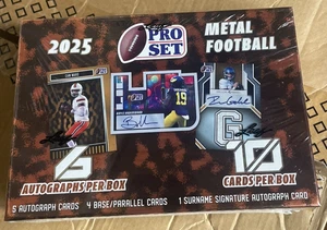 JUEGO HOJA PROFESIONAL 2025 METAL FÚTBOL CAJA HOBBY SELLADA DE FÁBRICA - Imagen 1 de 1
