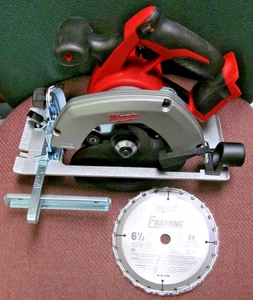 NEW MILWAUKEE 2630-20 18V CORDLESS 6 1/2" CIRCULAR SAW TOOL ONLY w/GUIDE & BLADE - Imagen 1 de 7