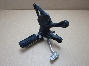 Kawasaki Z900 2021 3,722 miles right riders footrest (5678) - Picture 1 of 7